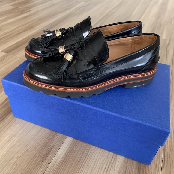 Stuart Weitzman Women's Manila Slip-On Loafer - Picture 1 of 5